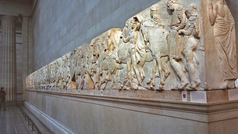 “Η διεκδίκηση των Γλυπτών του Παρθενώνα ενόψει της πρόσφατης αποκάλυψης της κλοπής χιλιάδων αντικειμένων από το Βρετανικό Μουσείο”