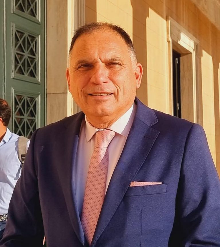 Εθνική η υπόθεση των μεταμοσχεύσεων και της δωρεάς οργάνων, άρθρο του Νεοκλή Κρητικού