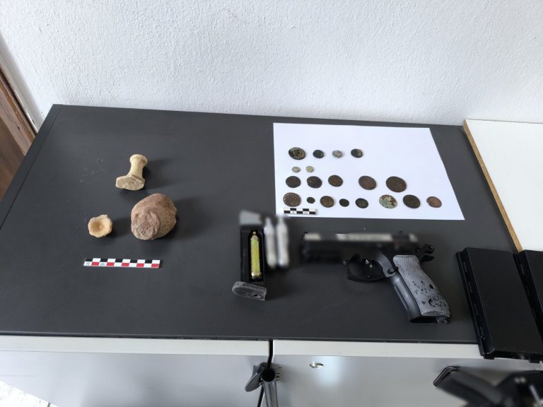 Αρχαιοκαπηλία μέσω διαδικτύου – Επιχείρηση της Αστυνομίας στα Κύθηρα