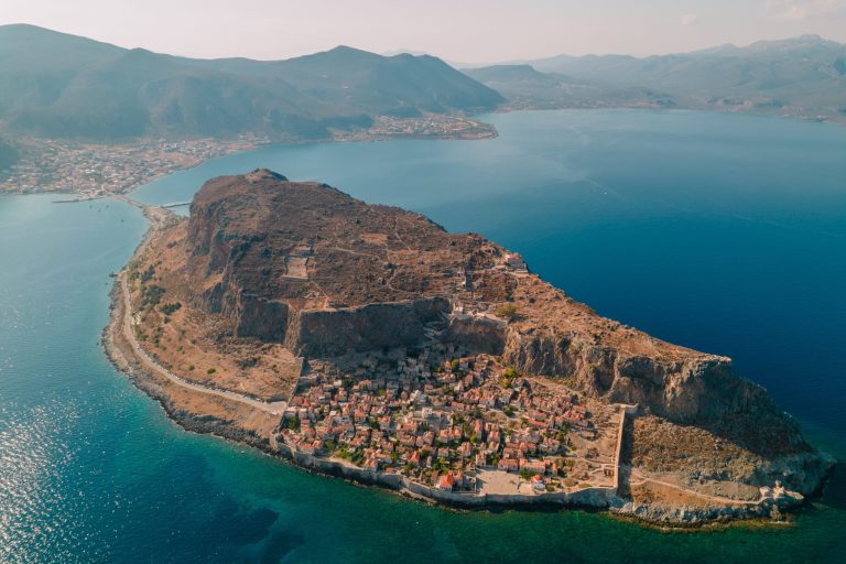 Νέοι από τρεις χώρες συναντιούνται στη Μονεμβασιά για εκπαίδευση